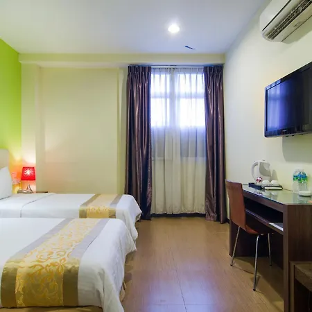 Eight Days Boutique Hotel @ Mount Austin-3